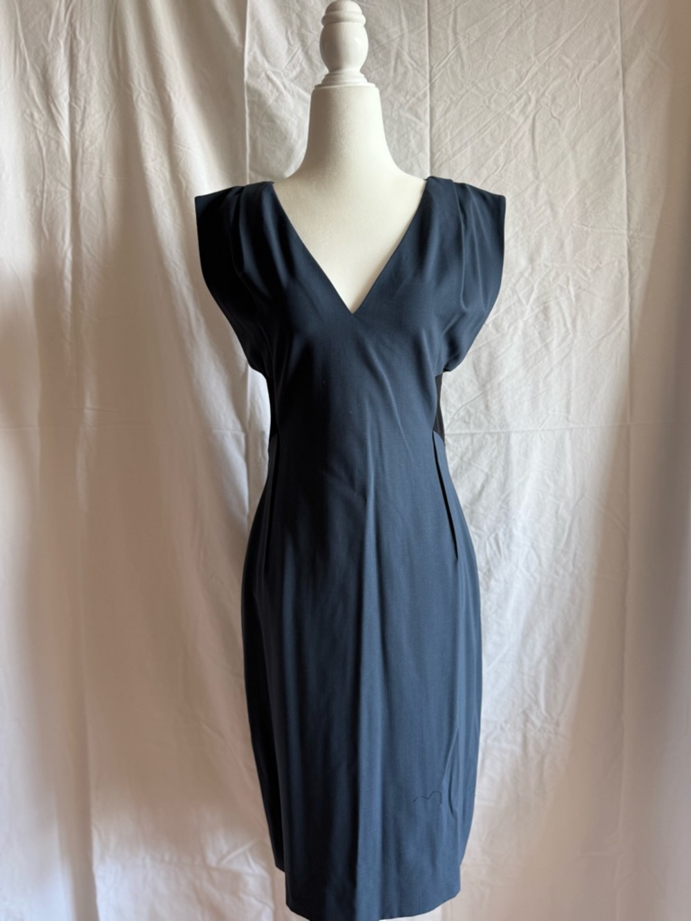 RACHEL Rachel Roy Sleek Black V-Neck Midi Dress
